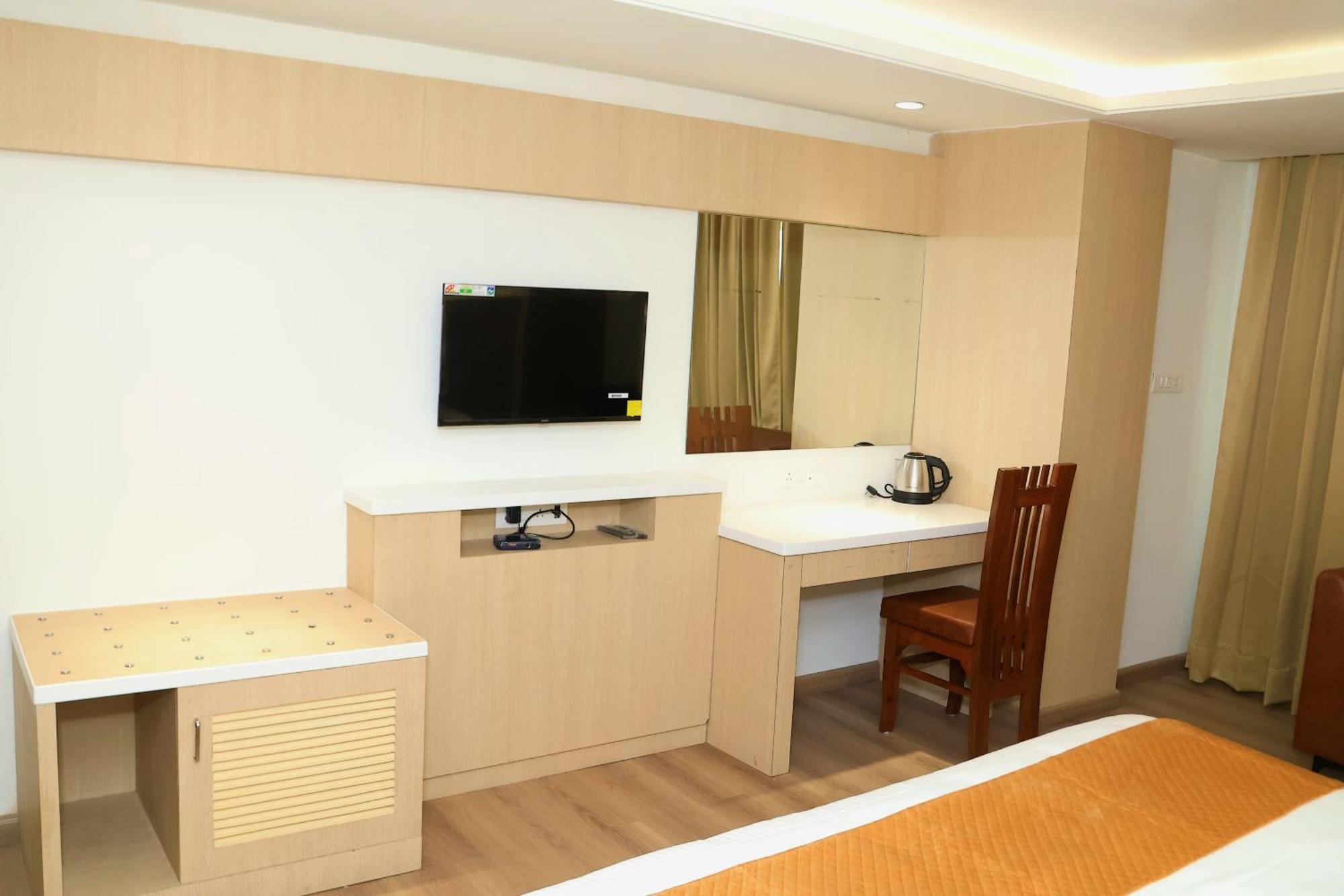 Hotel Radiance Bareilly Eksteriør bilde