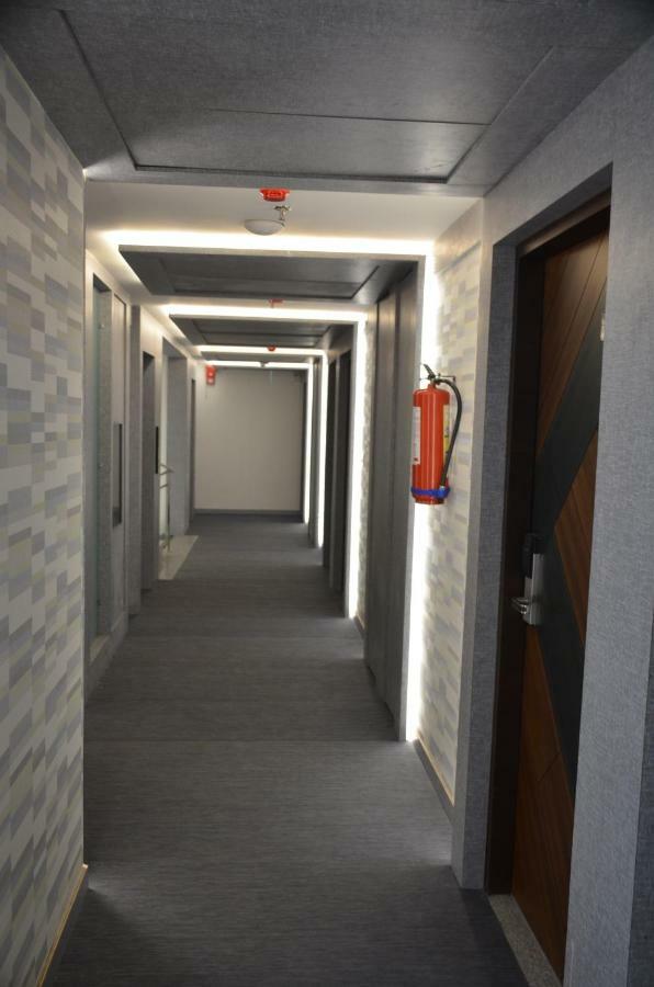 Hotel Radiance Bareilly Eksteriør bilde