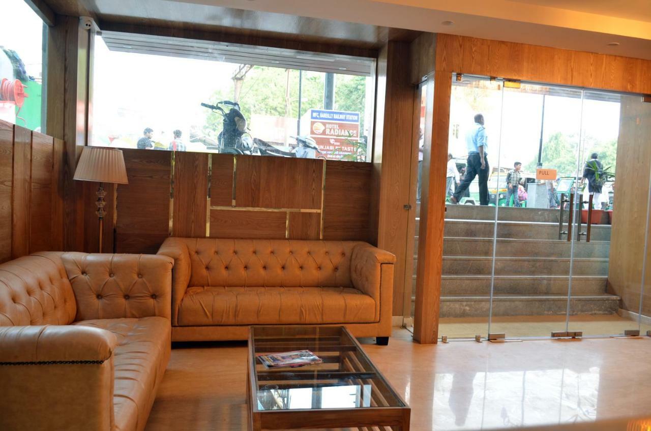Hotel Radiance Bareilly Eksteriør bilde