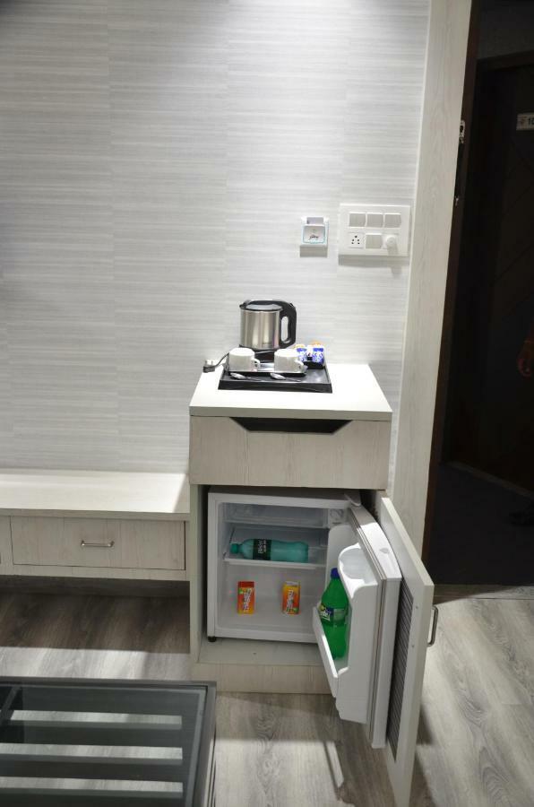 Hotel Radiance Bareilly Eksteriør bilde