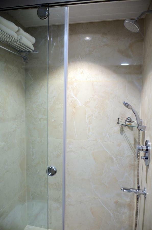 Hotel Radiance Bareilly Eksteriør bilde