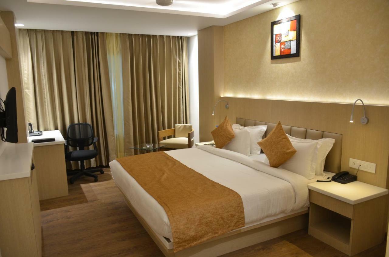 Hotel Radiance Bareilly Eksteriør bilde